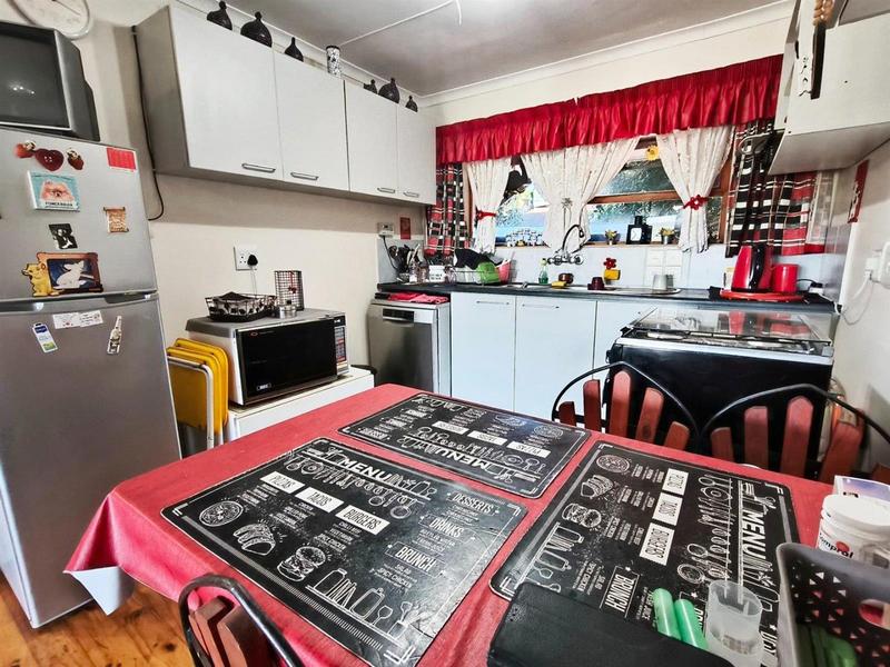 3 Bedroom Property for Sale in Fraaiuitsig Western Cape